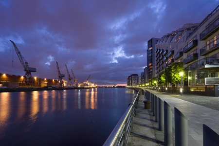 Glasgow Harbour and the Govan cranes at night